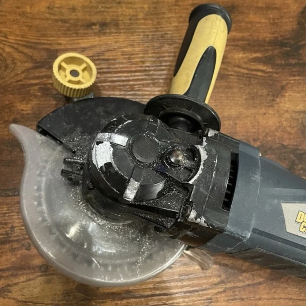 ✅ Chicago Electric Professional Double Cut Saw 5